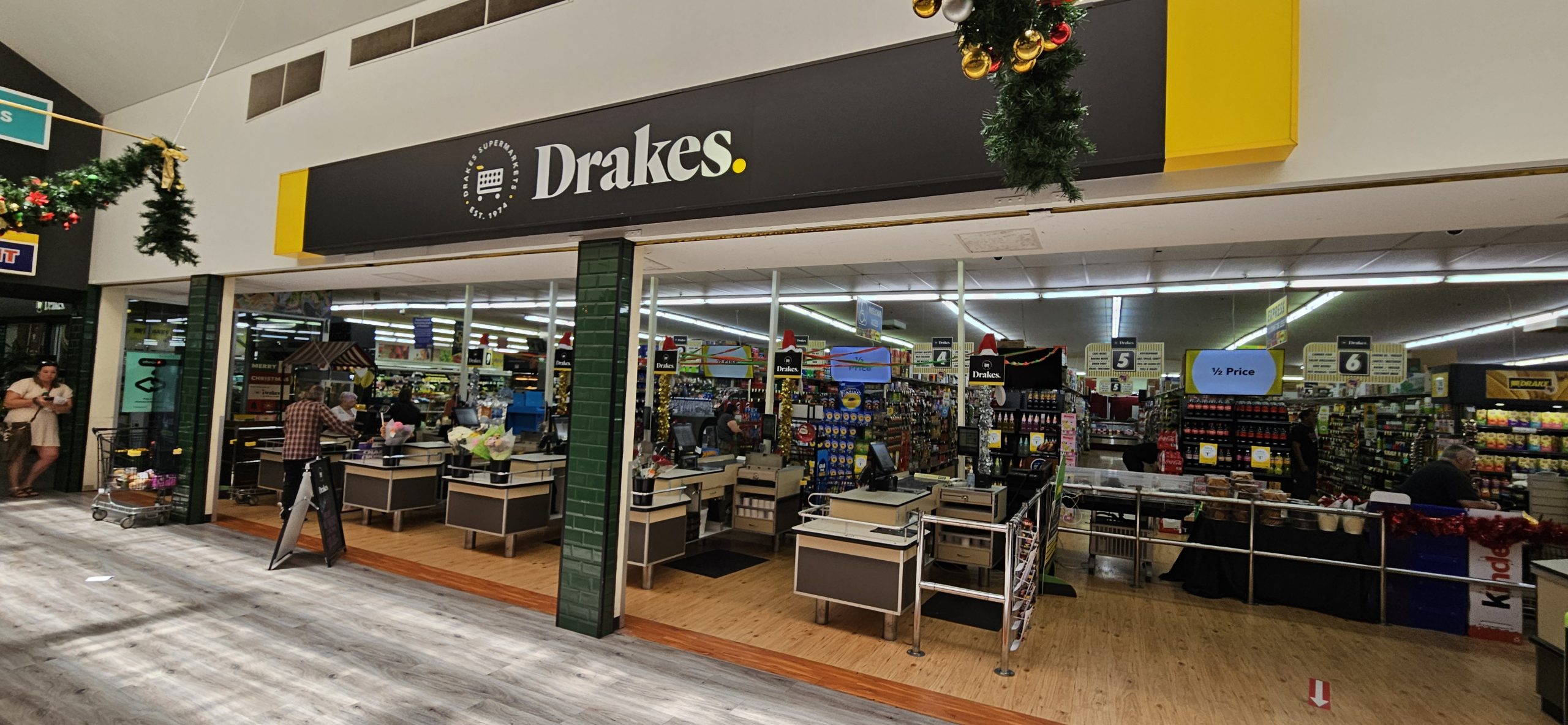 Traders Store Front