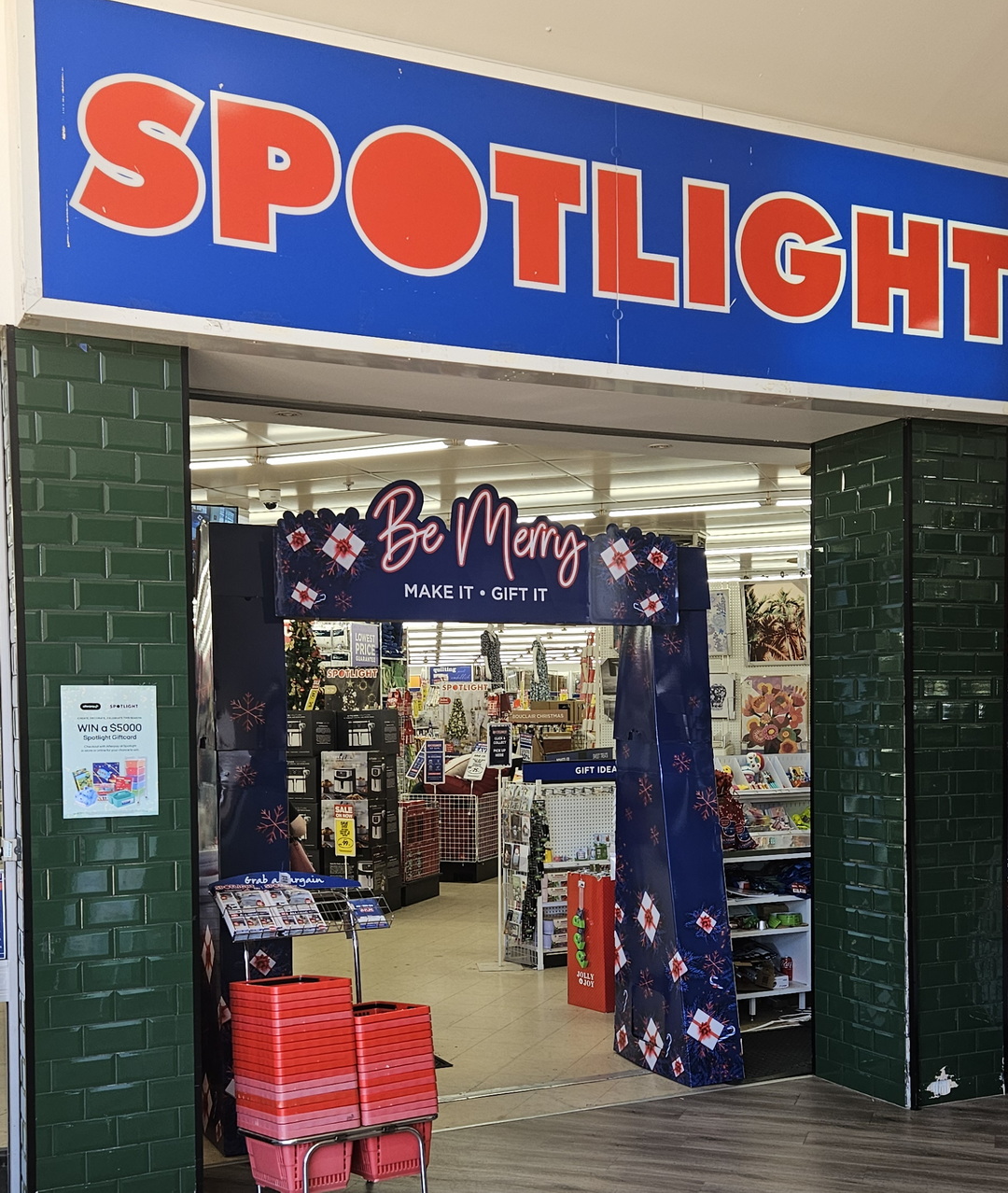 Traders Store Front